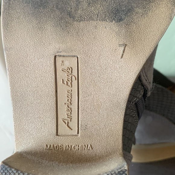 American Eagle Gray‎ Suede with Faux Snakeskin Trim Ankle Booties Size 7 - Picture 9 of 11